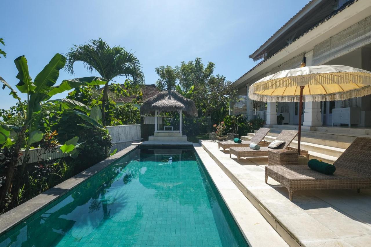 Villa Hally Bali Ungasan Buitenkant foto