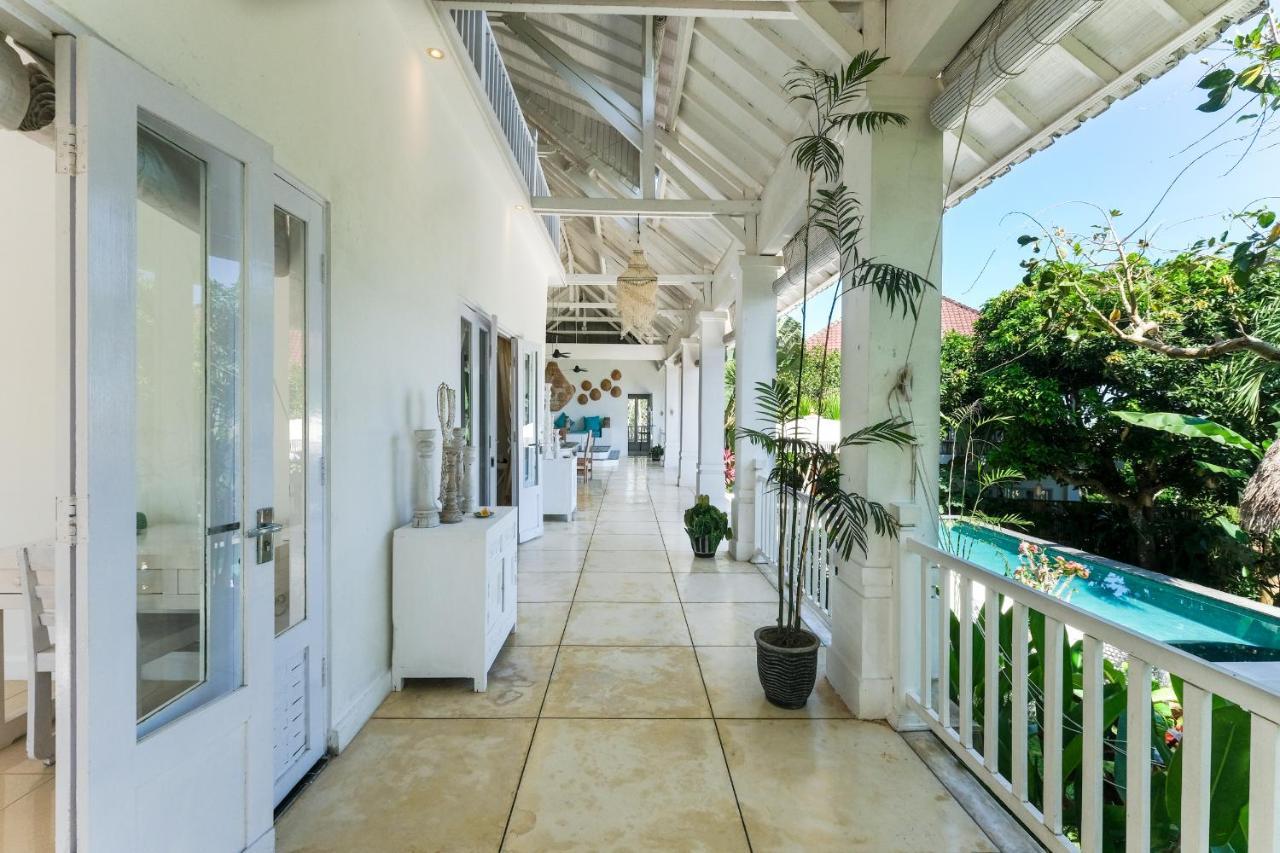 Villa Hally Bali Ungasan Buitenkant foto